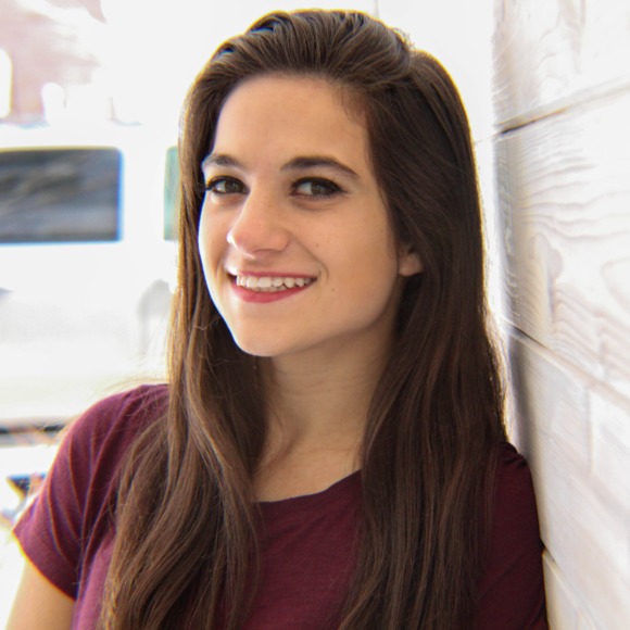 Meet your Posher, Julie - Picture 1 of 1